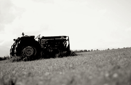 2010_1022tractor.jpg