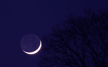 2010_1215moon.jpg